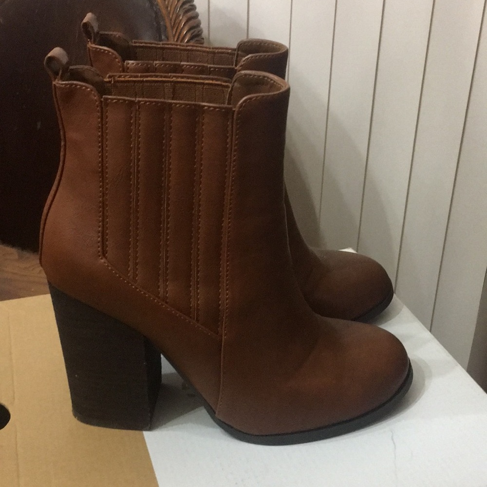Call it Spring Botticelli-28 Boots, size 8